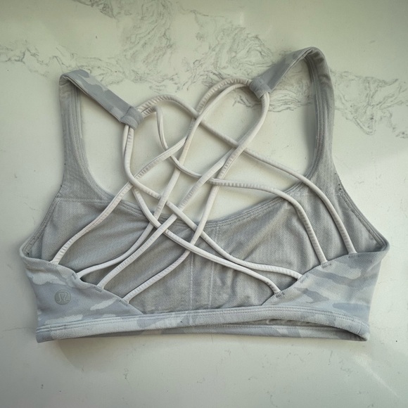 LULULEMON FREE TO BE GRAY CAMO SPORTS BRA - Picture 3 of 5